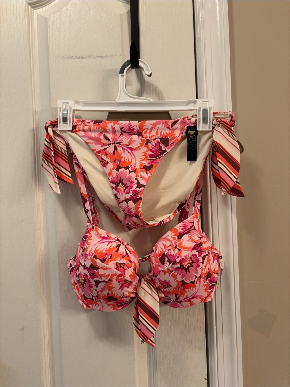 Nwt. Victoria Secret Floral Pink Orange Push-Up Swim Top 34D and bottoms medium